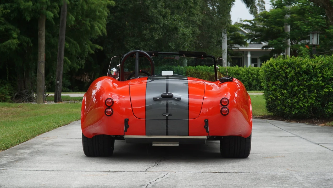 Shelby Cobra Replica - Image 24 of 31