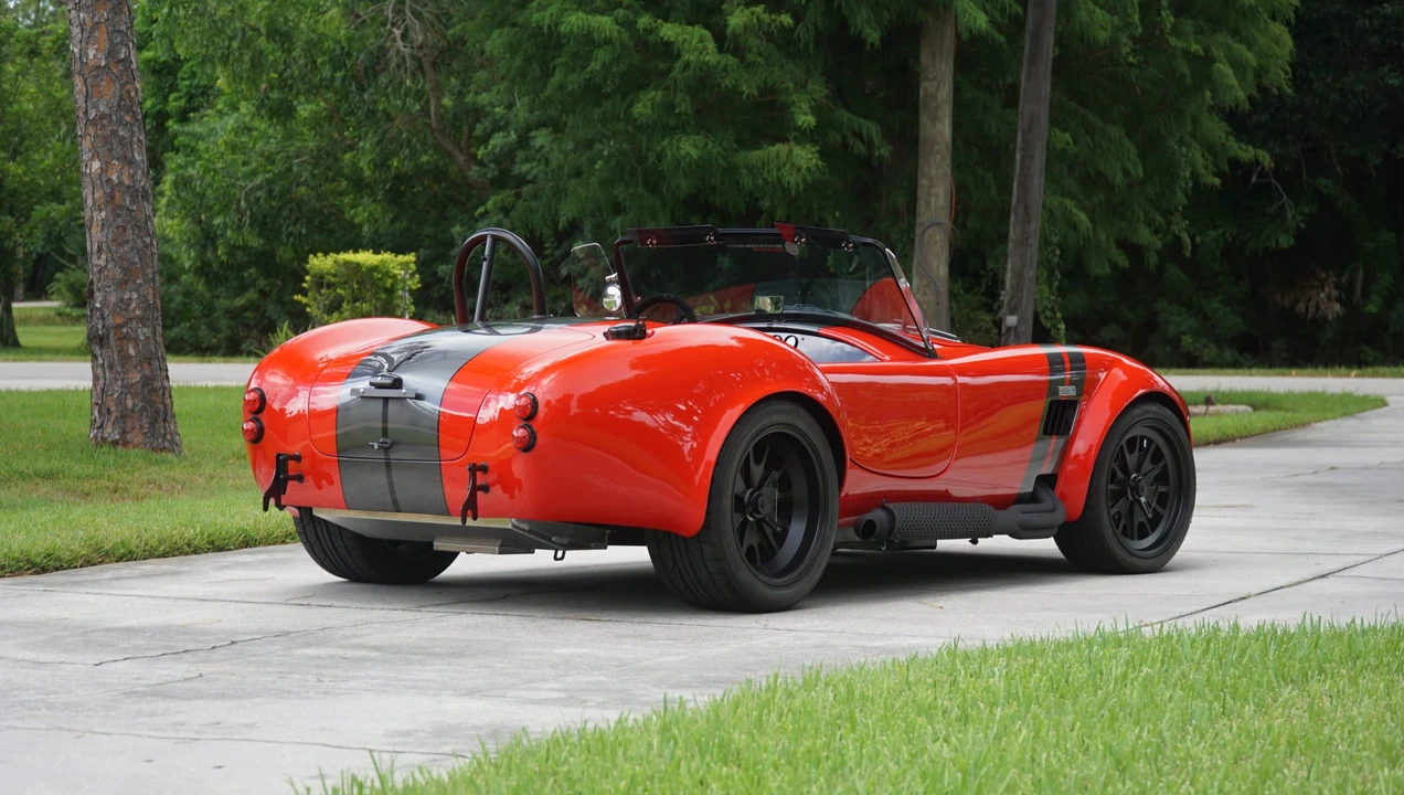 Shelby Cobra Replica - Image 20 of 31