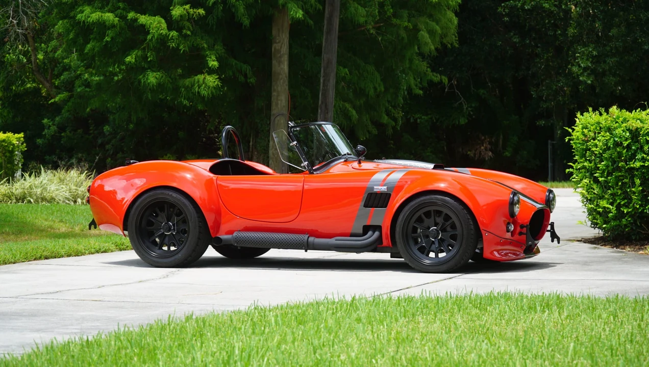 Shelby Cobra Replica - Image 14 of 31