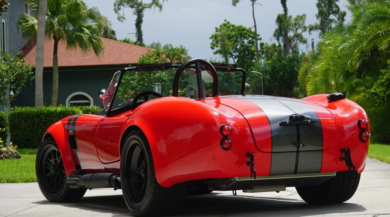 Shelby Cobra Replica - Image 26 of 31