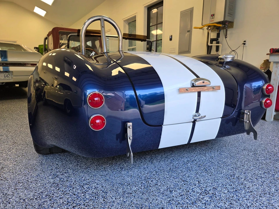 Shelby Cobra Replica - Image 14 of 31