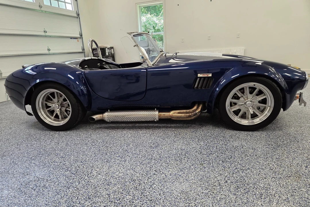 Shelby Cobra Replica - Image 17 of 31
