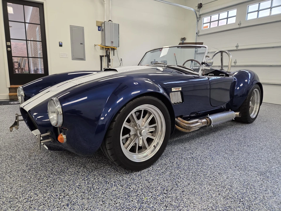 Shelby Cobra Replica - Image 12 of 31