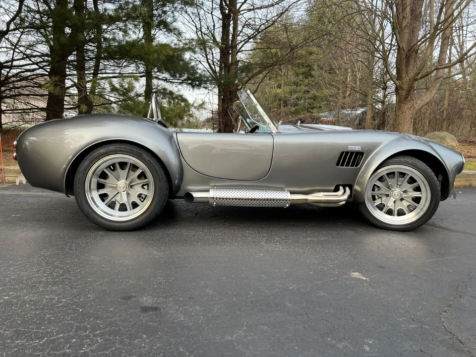 Shelby Cobra Replica - Image 10 of 31