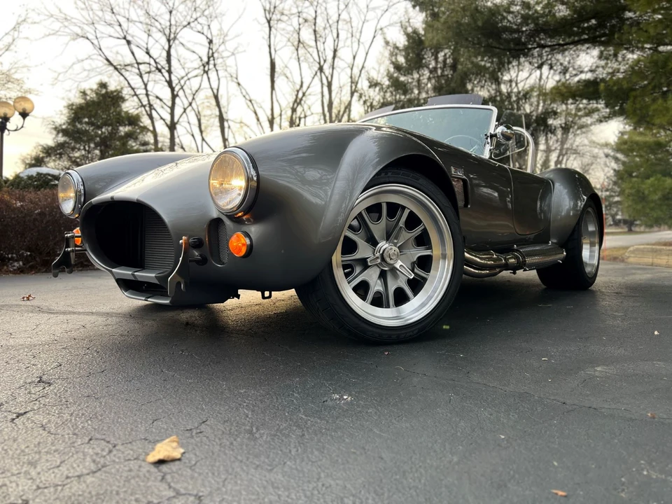 Shelby Cobra Replica - Image 3 of 31