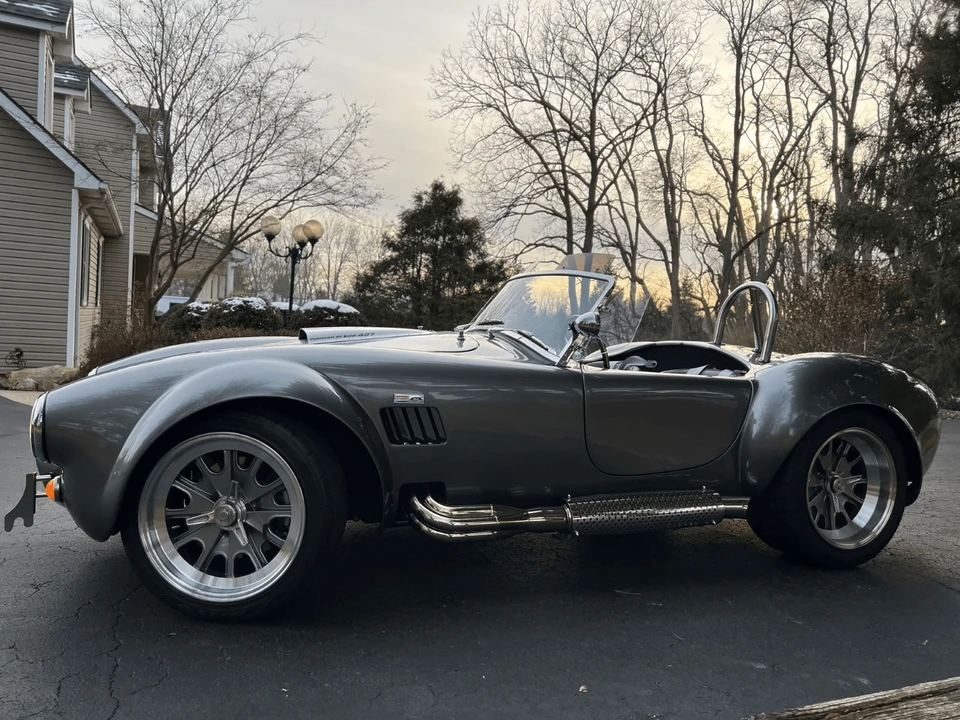 Shelby Cobra Replica - Image 4 of 31