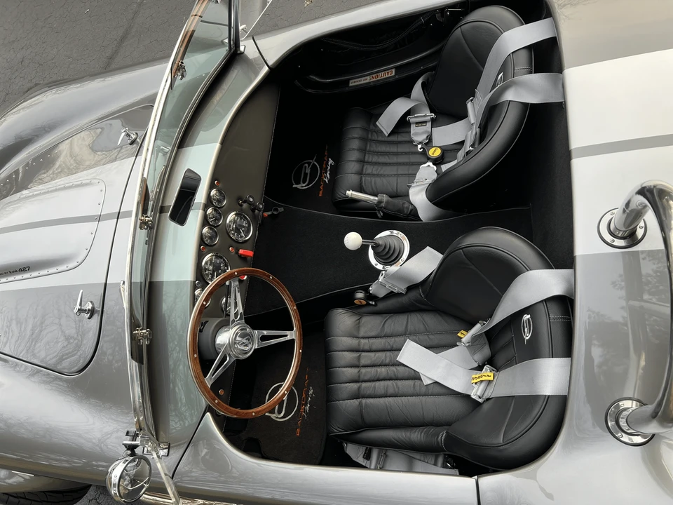 Shelby Cobra Replica - Image 27 of 31