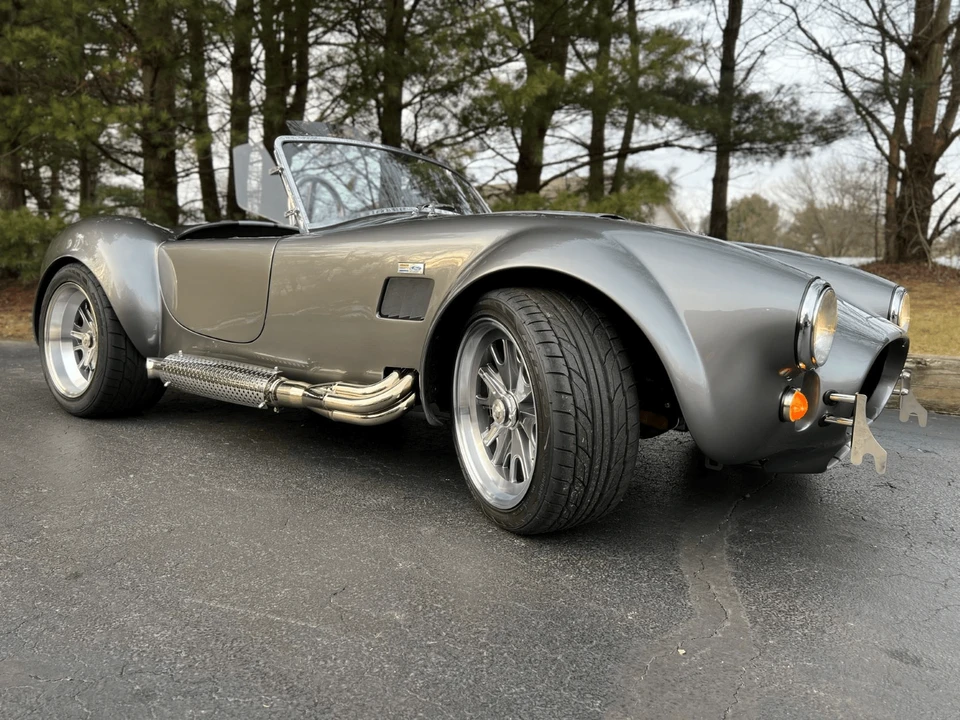 Shelby Cobra Replica - Image 12 of 31
