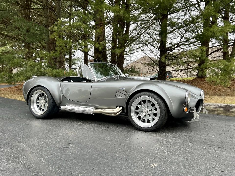 Shelby Cobra Replica - Image 11 of 31
