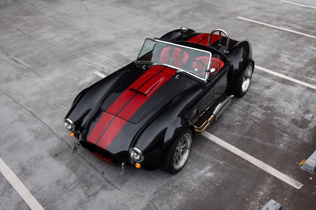 Shelby Cobra Replica - Image 27 of 31