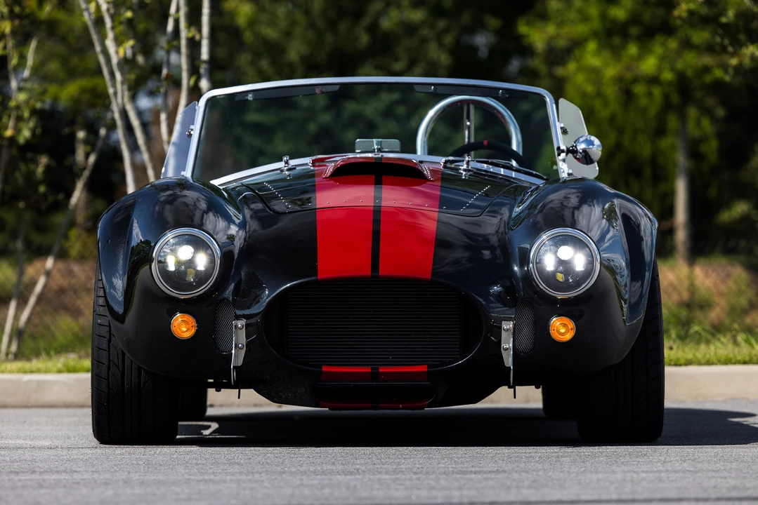 Shelby Cobra Replica - Image 11 of 31