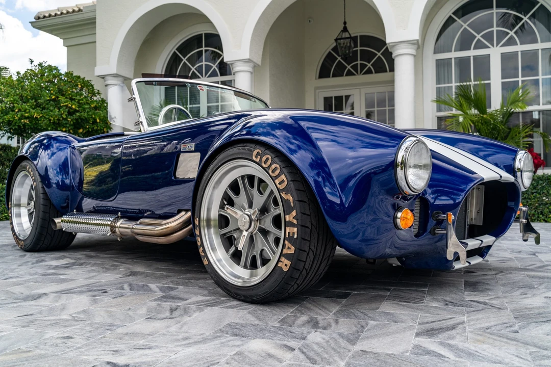 Shelby Cobra Replica - Image 4 of 31