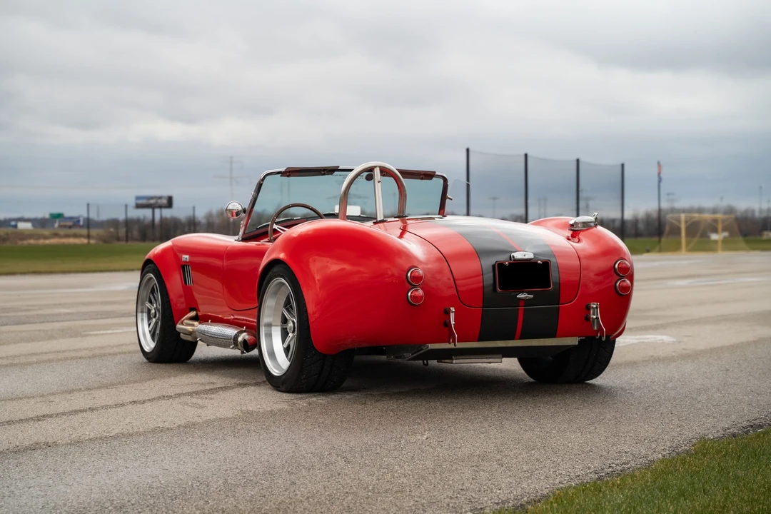 Shelby Cobra Replica - Image 11 of 31