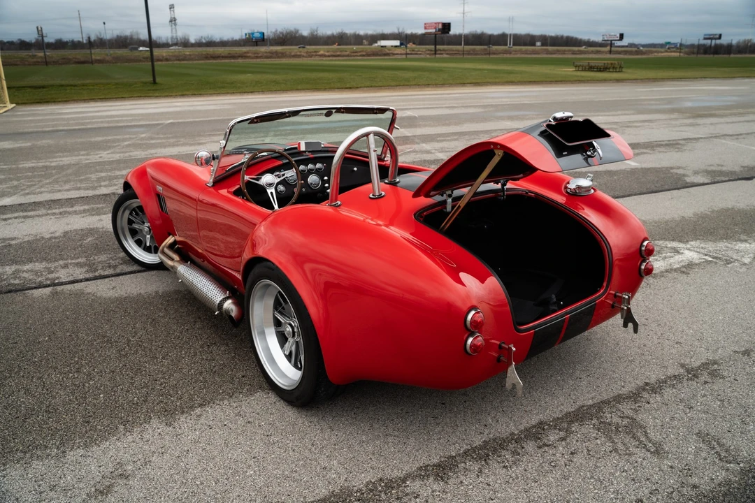 Shelby Cobra Replica - Image 16 of 31