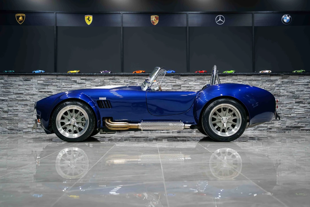 Shelby Cobra Replica - Image 11 of 31