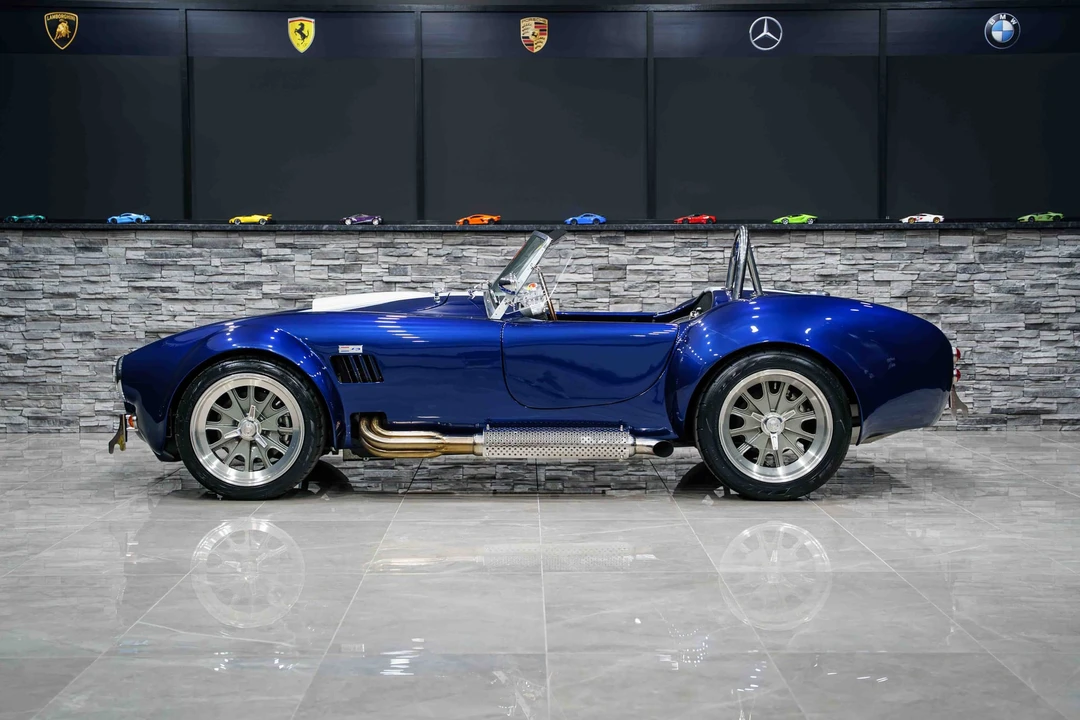 Shelby Cobra Replica - Image 12 of 31