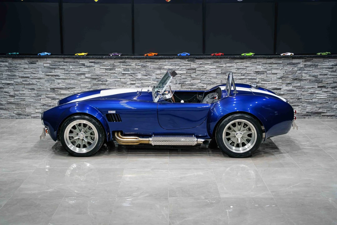 Shelby Cobra Replica - Image 13 of 31