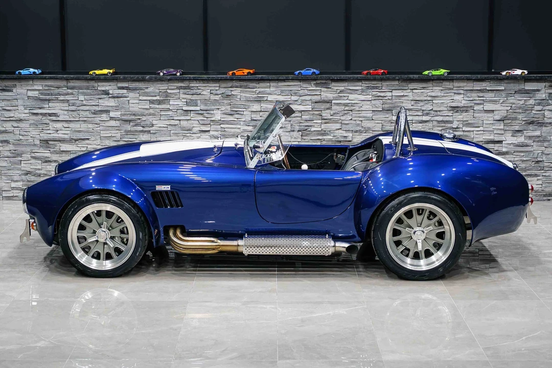 Shelby Cobra Replica - Image 16 of 31