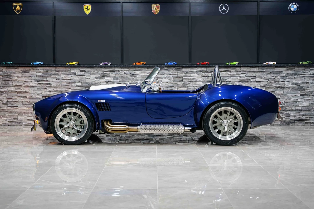 Shelby Cobra Replica - Image 18 of 31