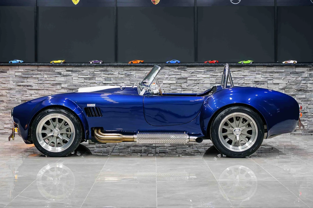 Shelby Cobra Replica - Image 21 of 31