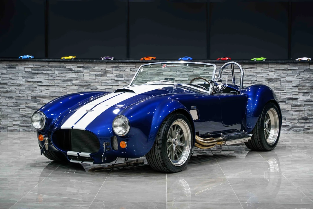 Shelby Cobra Replica - Image 3 of 31