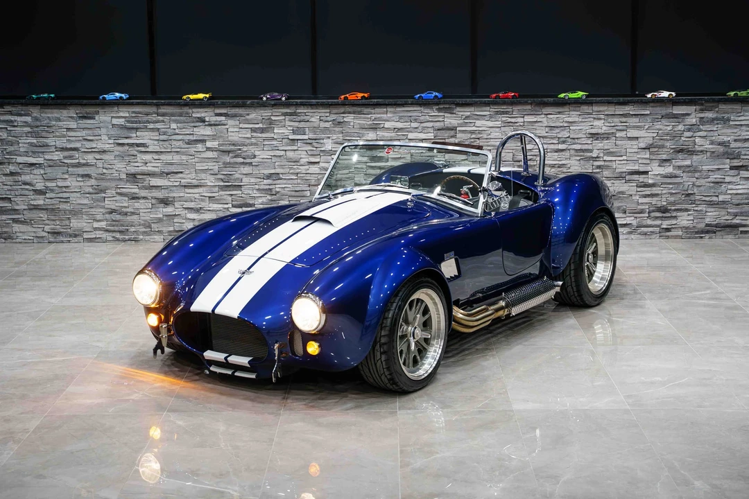 Shelby Cobra Replica - Image 7 of 31