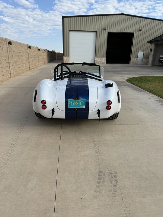Shelby Cobra Replica - Image 8 of 31