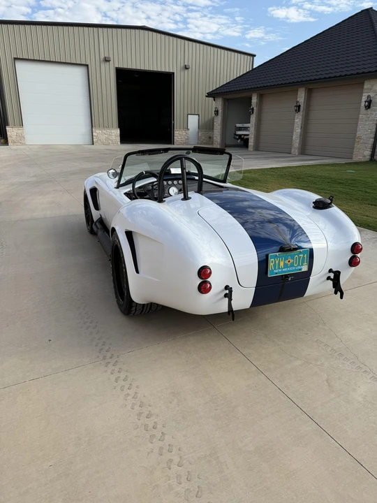 Shelby Cobra Replica - Image 7 of 31