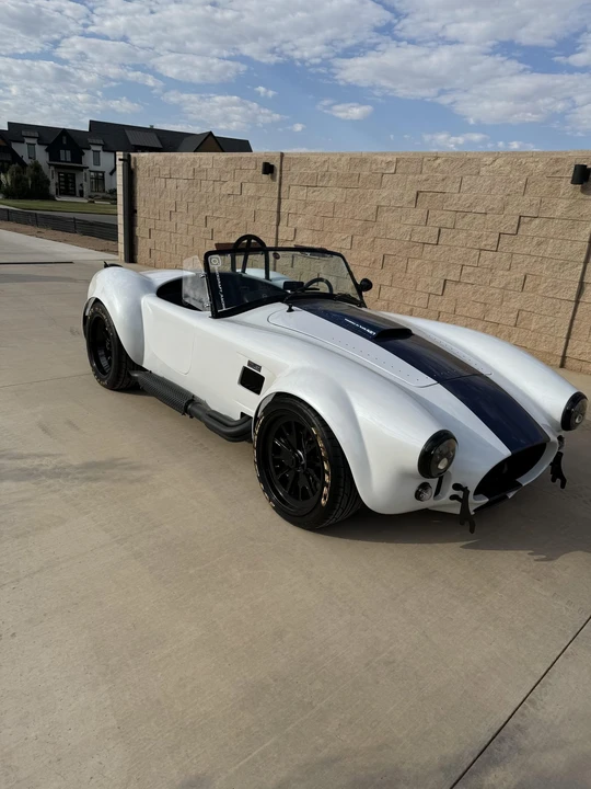 Shelby Cobra Replica - Image 2 of 31