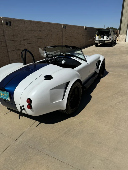 Shelby Cobra Replica - Image 13 of 31