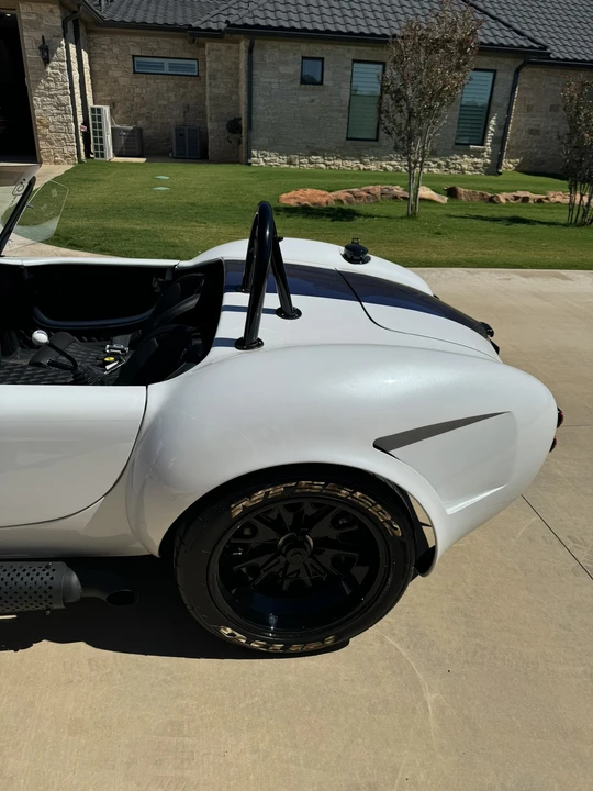 Shelby Cobra Replica - Image 23 of 31