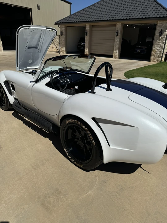 Shelby Cobra Replica - Image 22 of 31