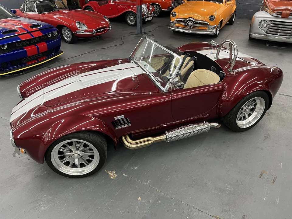 Shelby Cobra Replica - Image 10 of 31