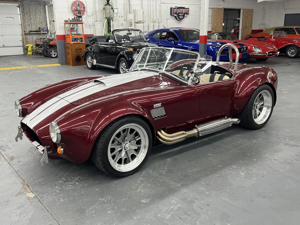 Shelby Cobra Replica - Image 9 of 31