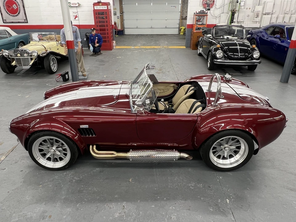 Shelby Cobra Replica - Image 14 of 31