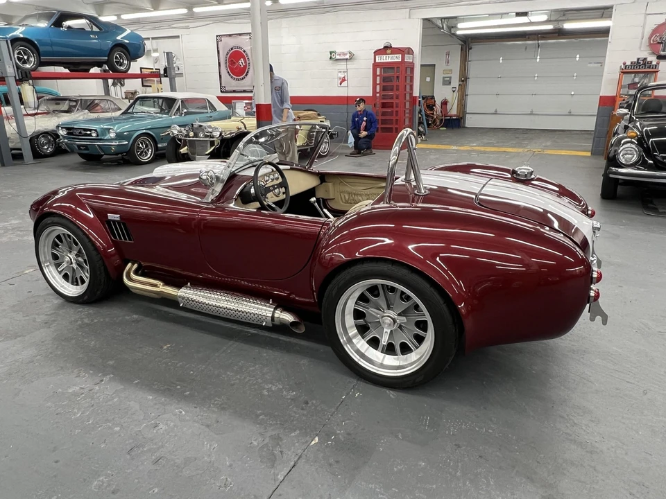 Shelby Cobra Replica - Image 15 of 31