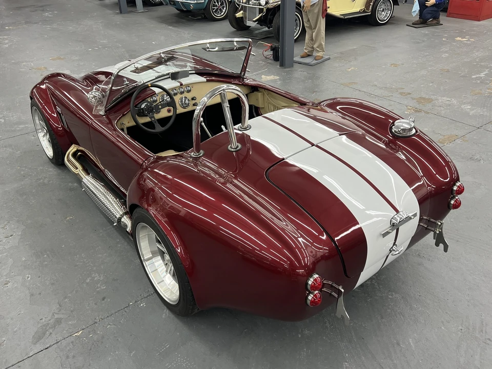 Shelby Cobra Replica - Image 19 of 31