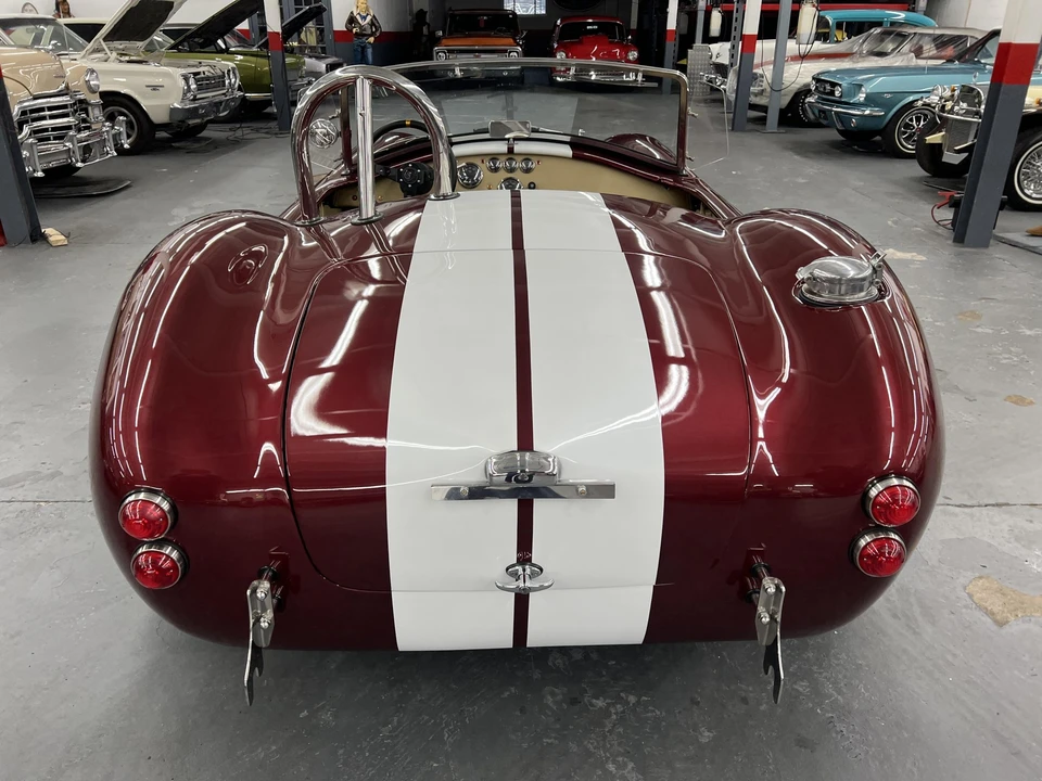 Shelby Cobra Replica - Image 21 of 31