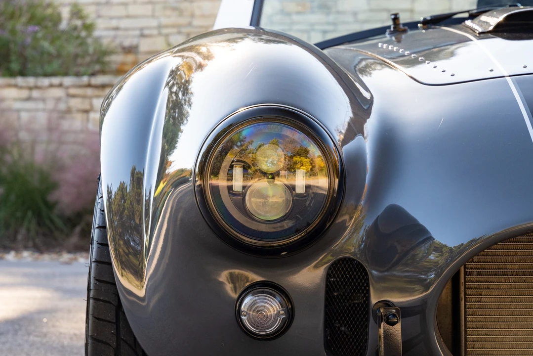 Shelby Cobra Replica - Image 31 of 31