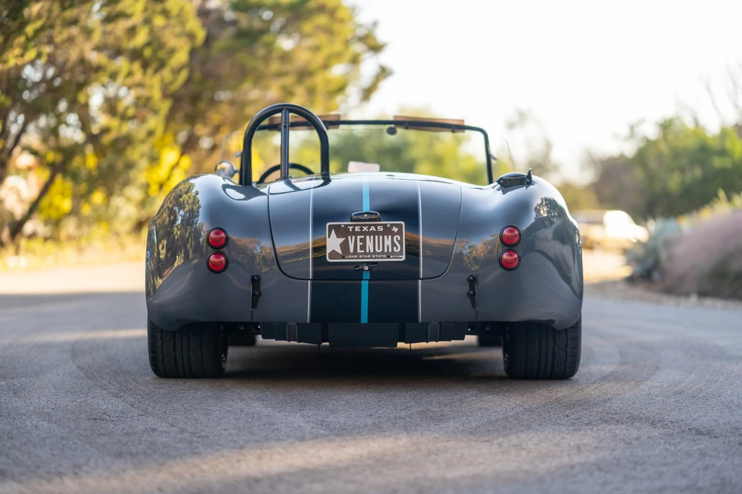 Shelby Cobra Replica - Image 6 of 31