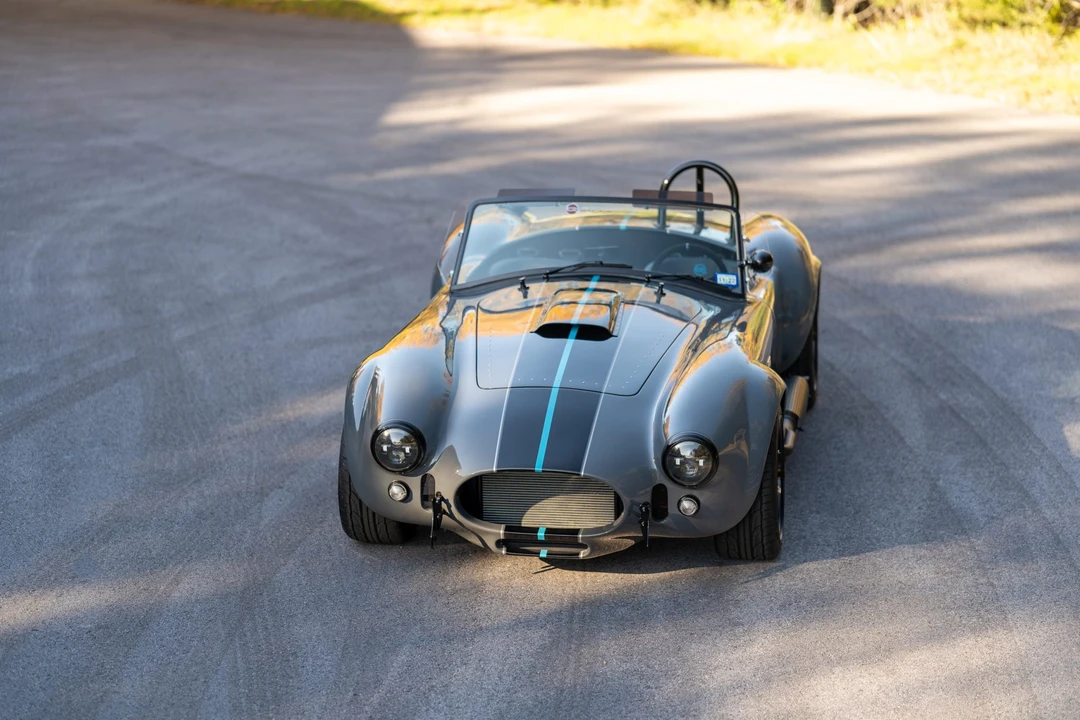 Shelby Cobra Replica - Image 10 of 31
