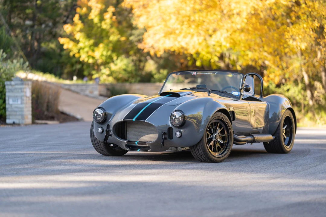 Shelby Cobra Replica - Image 14 of 31