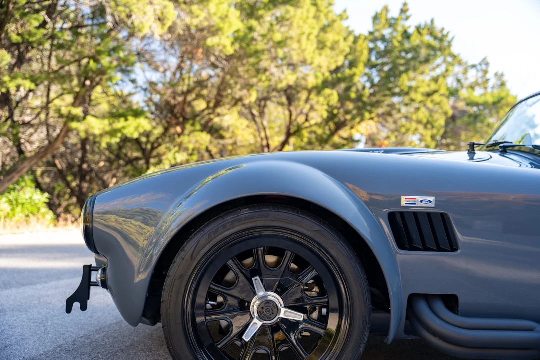 Shelby Cobra Replica - Image 20 of 31