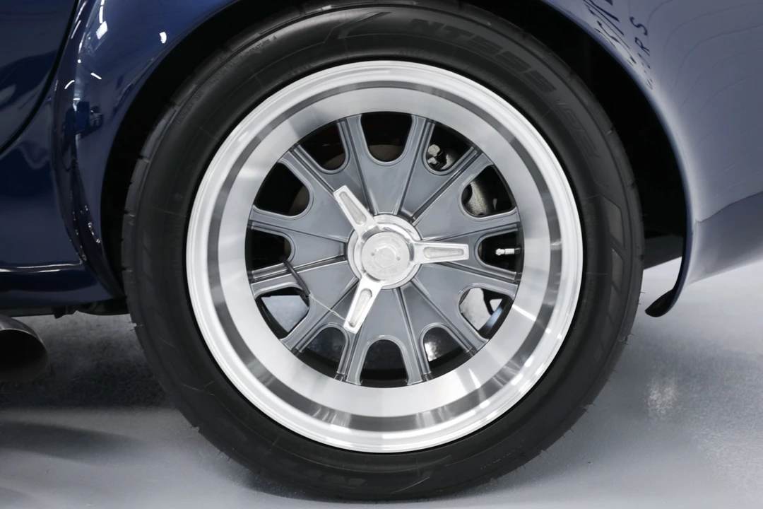 Shelby Cobra Replica - Image 31 of 31