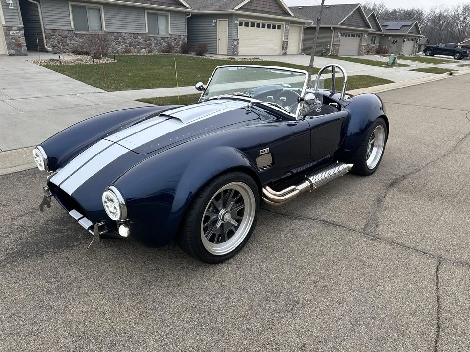 Shelby Cobra Replica - Image 24 of 31