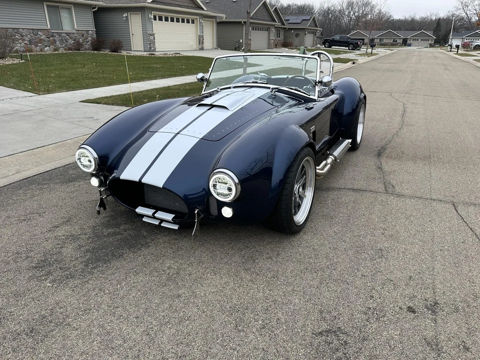 Shelby Cobra Replica - Image 10 of 31
