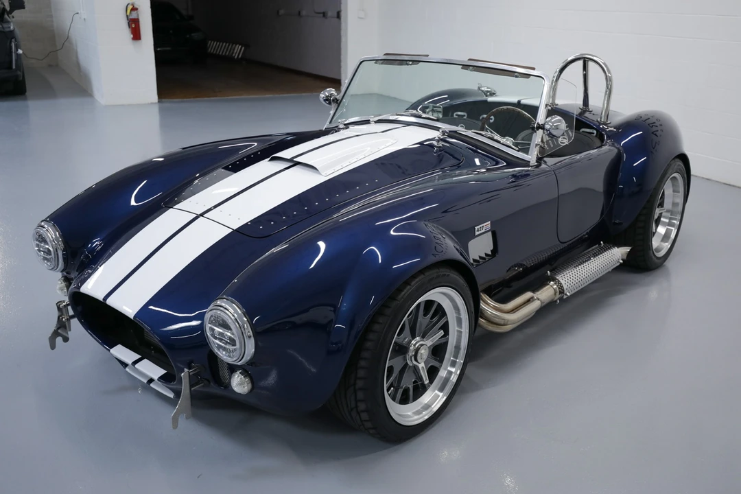 Shelby Cobra Replica - Image 9 of 31