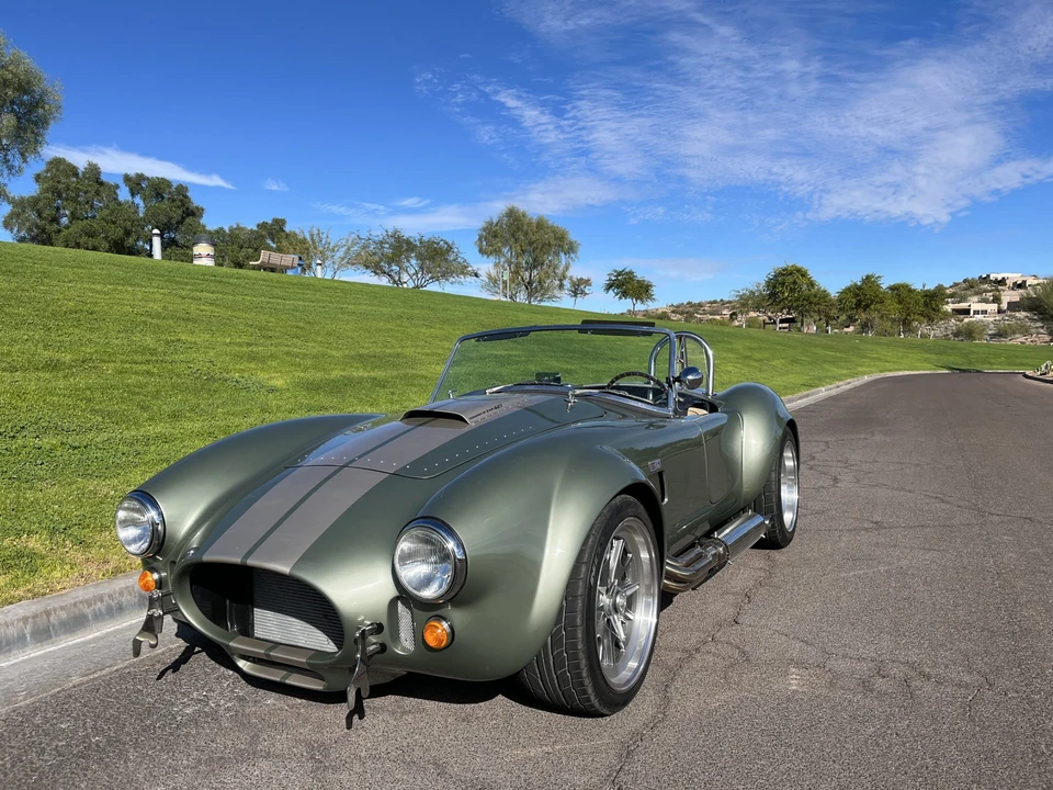 Shelby Cobra Replica - Image 2 of 31