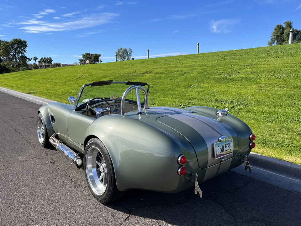 Shelby Cobra Replica - Image 4 of 31