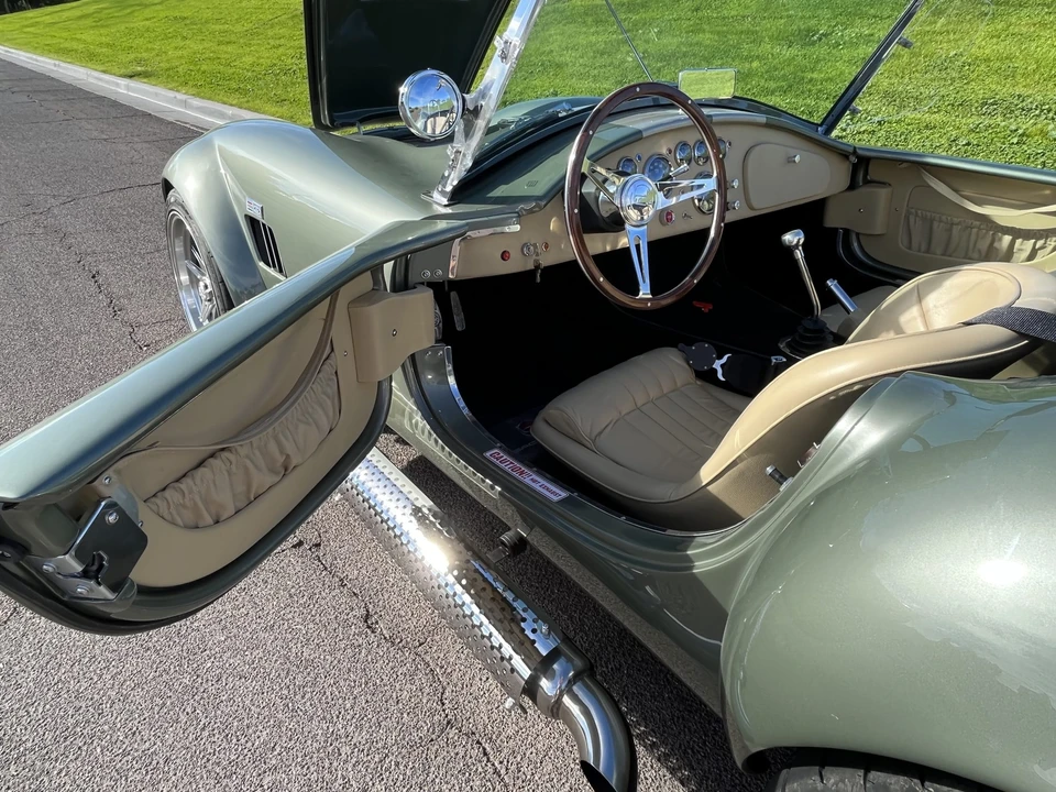 Shelby Cobra Replica - Image 19 of 31